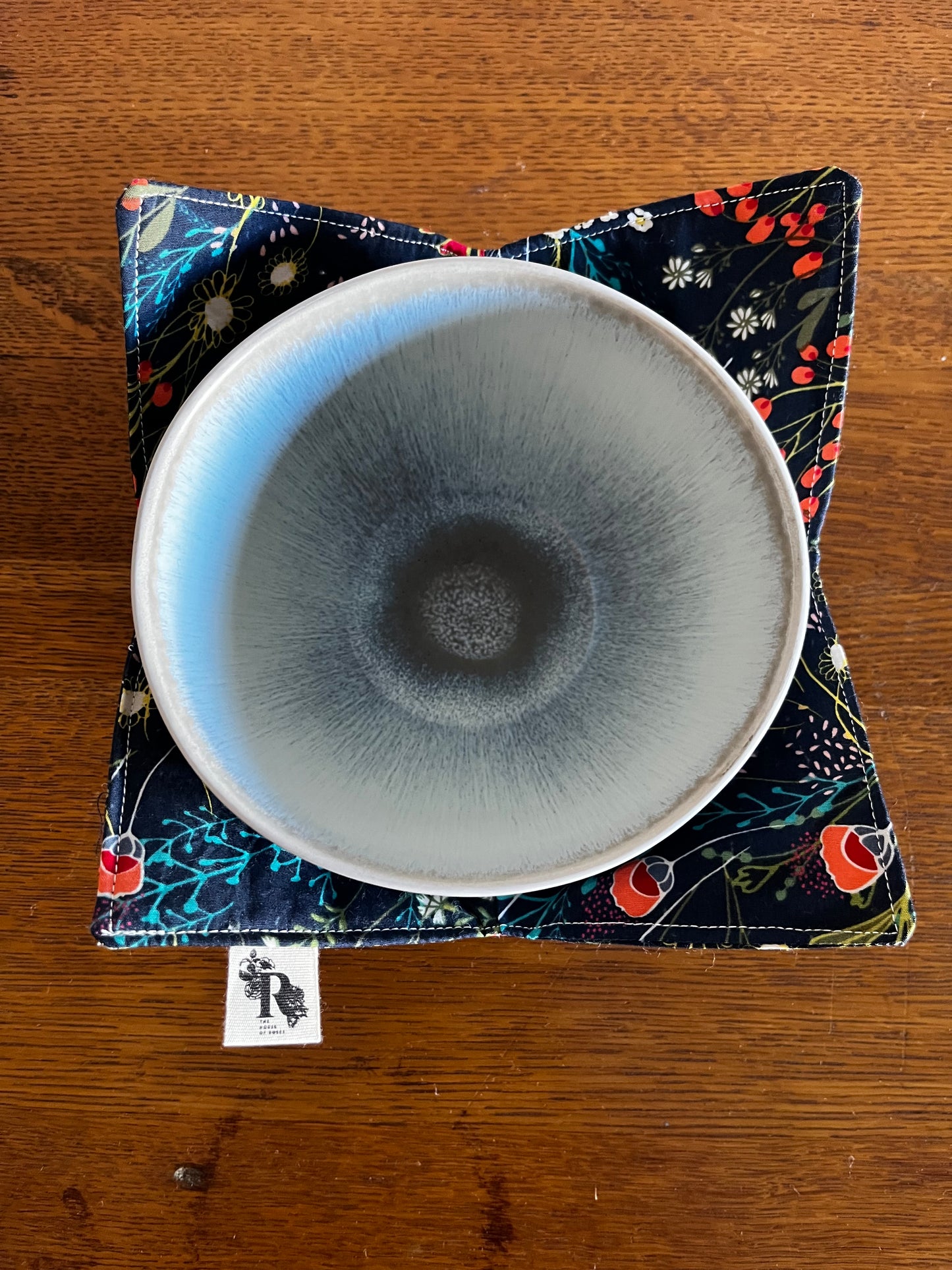 Dark Wild Flowers Bowl Cozy