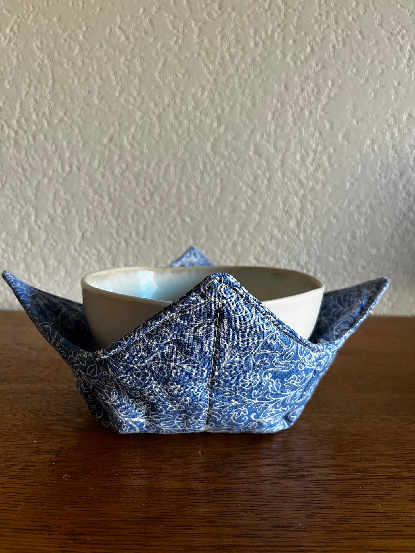 Blue and White Vines Bowl Cozy