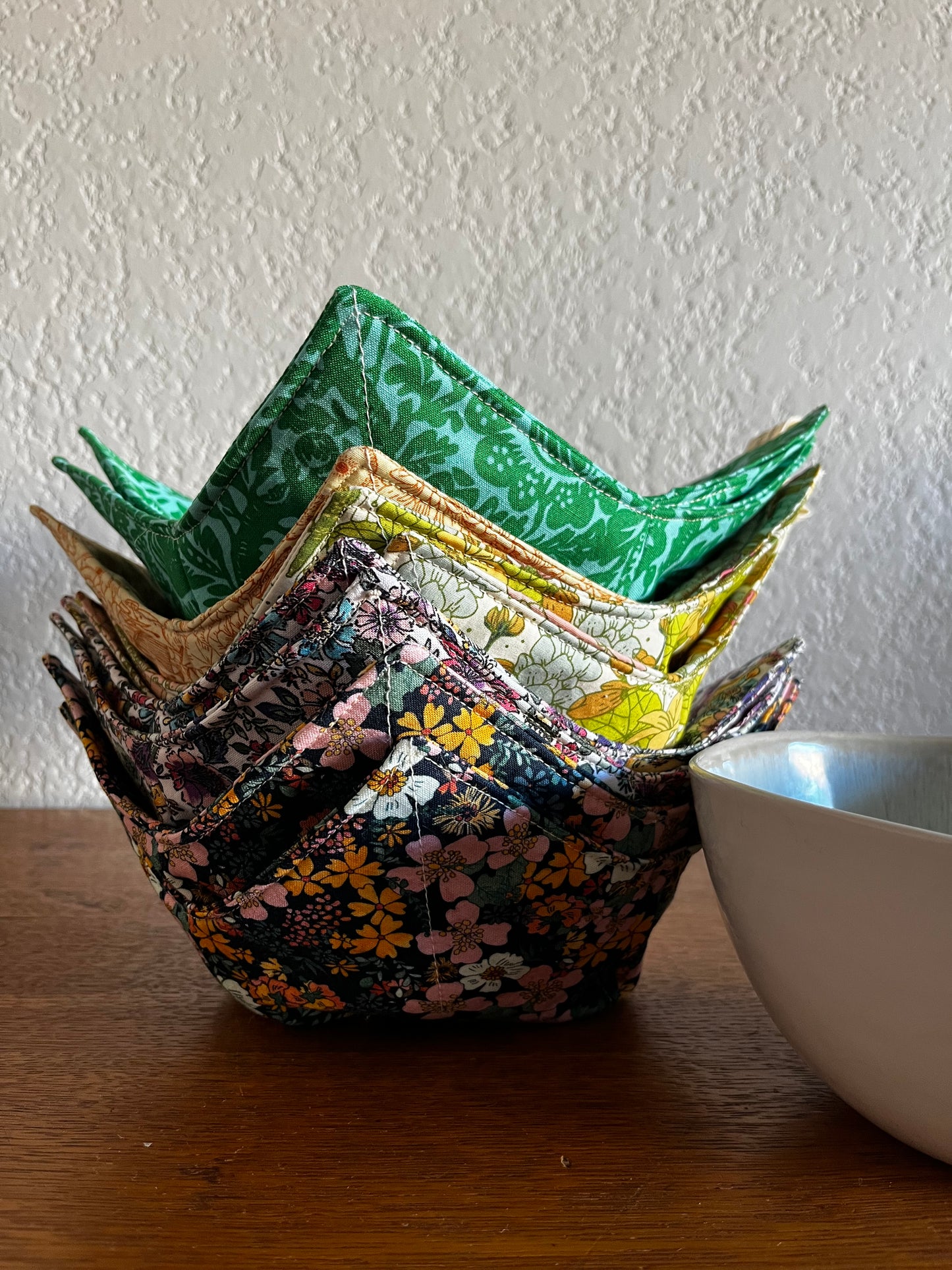 Green Victorian Peacock Bowl Cozy